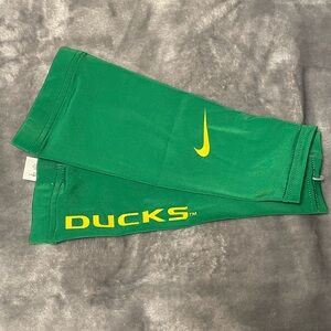 Nike Green Arm Sleeves